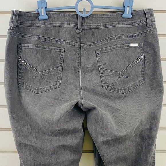 Womens Chicos Size 12S Jeans‎ Gray So Slimming Straight Leg Stretch 30" Inseam - Picture 3 of 7